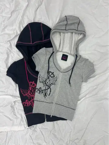9090 girl Cross Logo Half Zip Hoodie