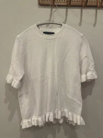 ZARA 화이트 프릴 밑단 니트 S