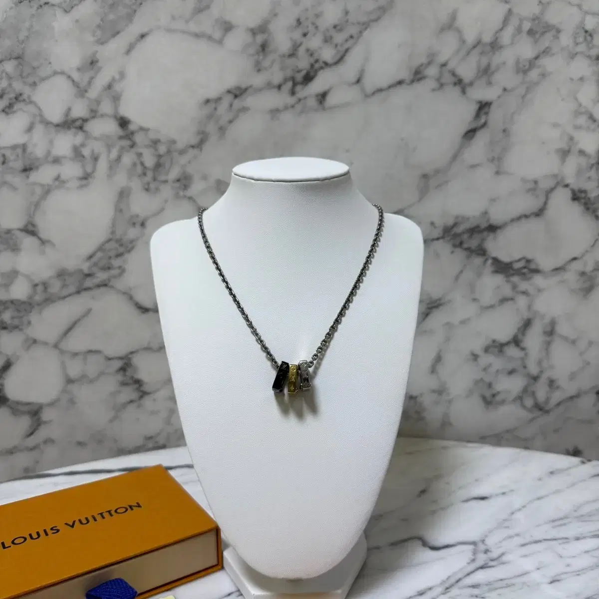 루이비통 모노그램 볼드 네크리스 목걸이