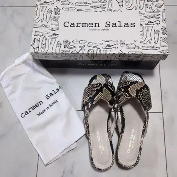 Carmen Salas/카르멘 살라스 V컷 로우힐 샌들 36
