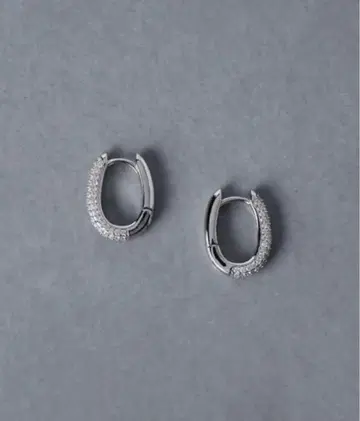 유나이티드 애로우즈 OVAL/PAVE 귀걸이 파베 귀걸이