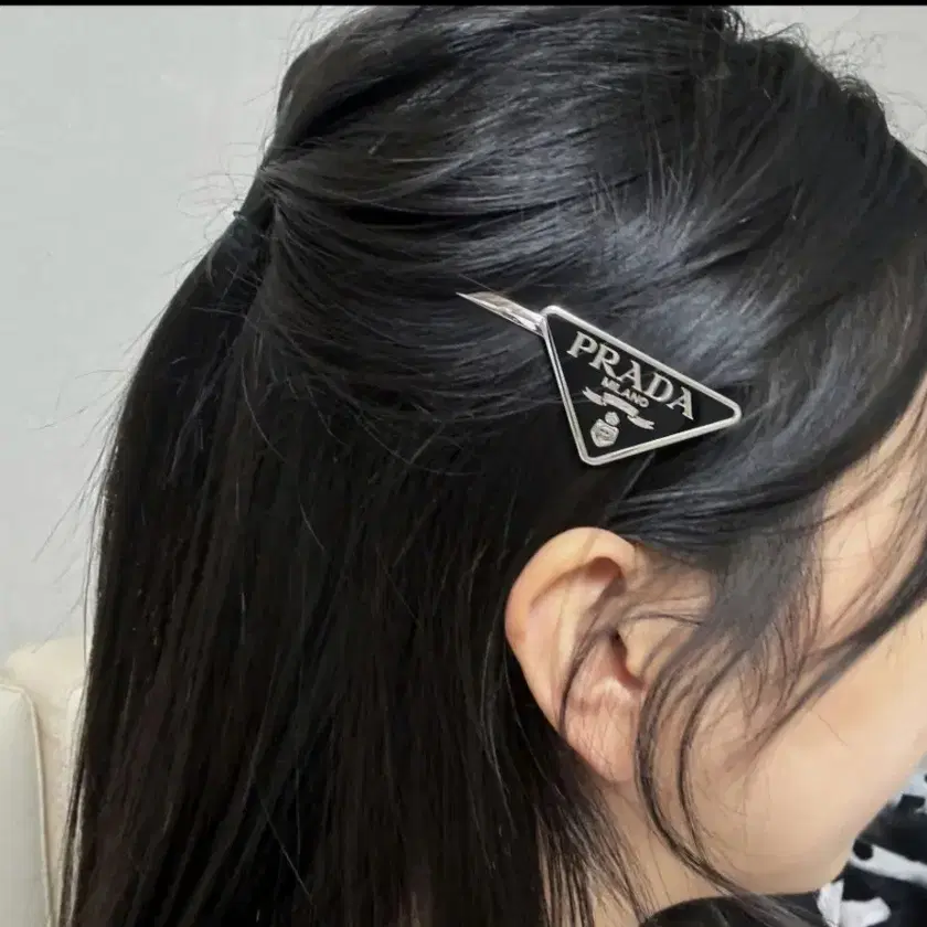 ヘアアクセサリー PRADA Velvet hair elastic Prada Velvet - Etsy