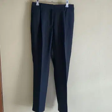 플라스테 허리밴딩 슬림핏 블랙 팬츠