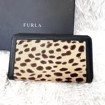 새상품급 FURLA 훌라 장지갑 가죽 레오파드 무늬 송치