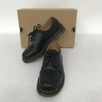 Dr. Martens 146159 3홀 UK8