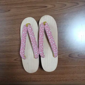 총 오동나무 나막신