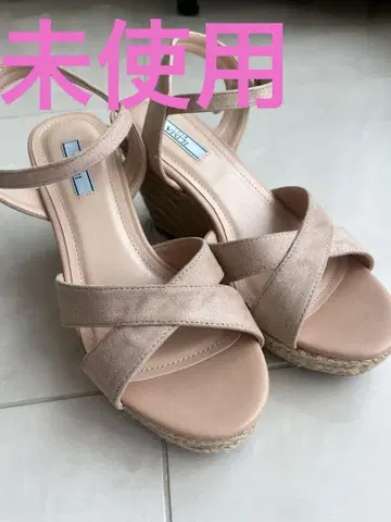ILIMA 미사용 베이지 크로스 스트랩 웨지 샌들 M 사이즈