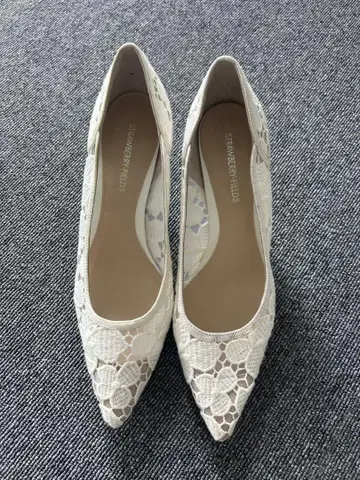 STRABERRY FIELDS 레이스 펌프스 23.5cm 미사용 새상품
