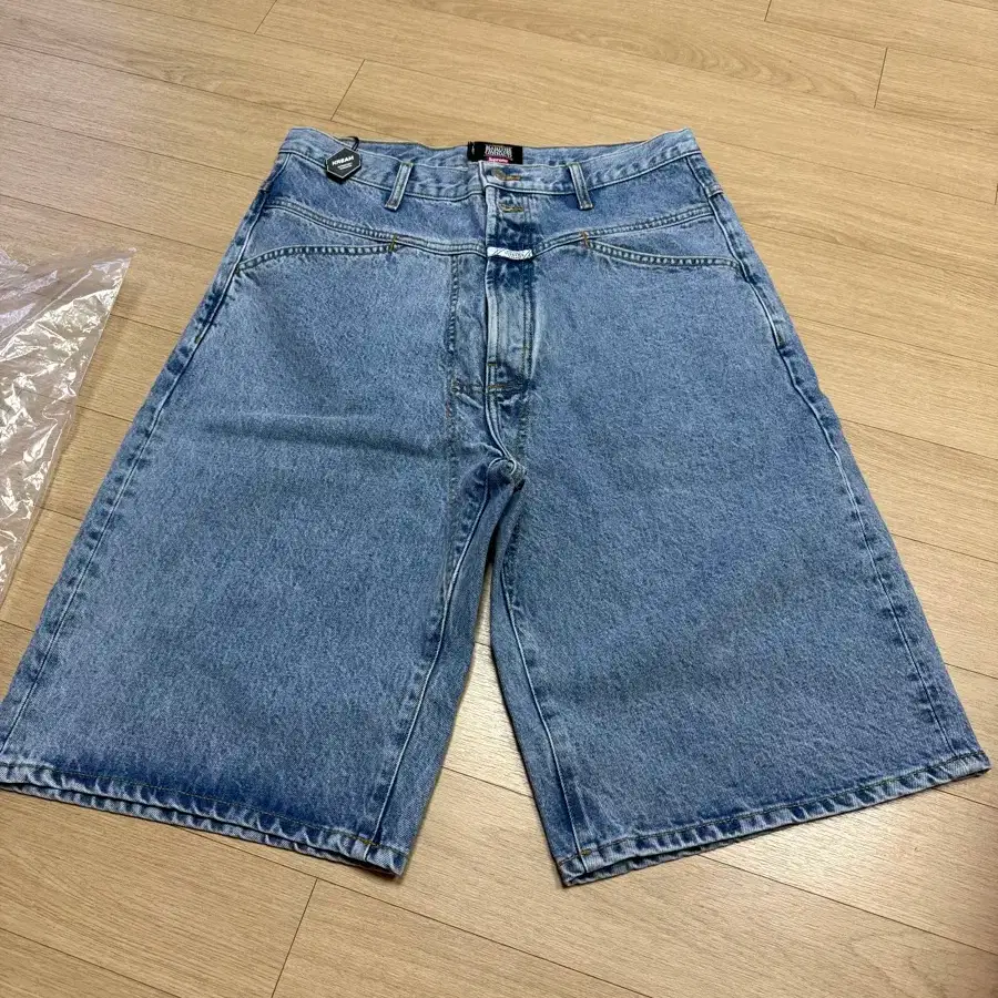 Supreme Baggy Denim Short 25ss 32 Supreme 25SS Baggy Denim Short