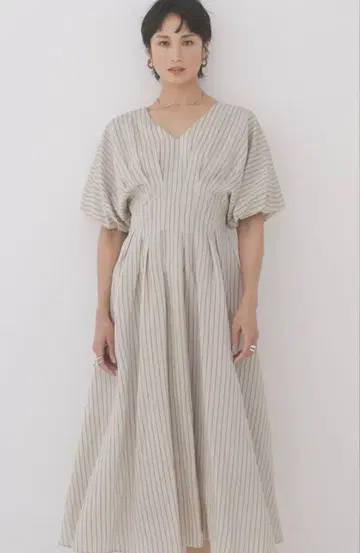 프레이 아이디 V넥 허리 턱 원피스