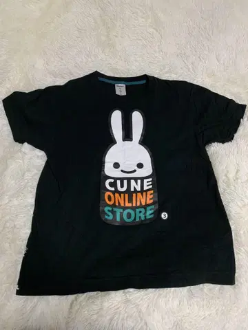 CUNE 티셔츠 M 사이즈