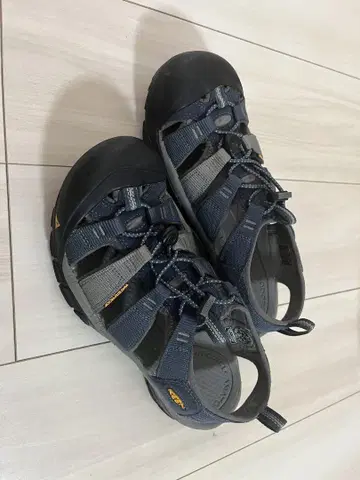 KEEN 킨 샌들 26.5cm