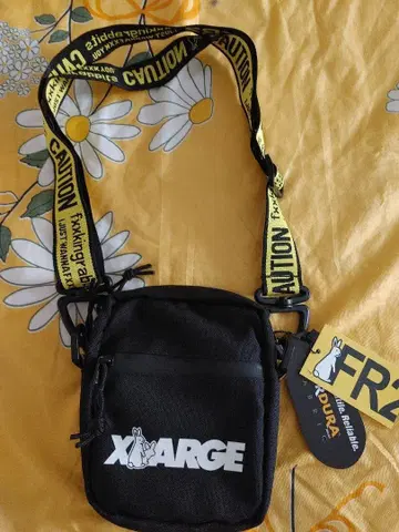 미사용 새상품 FR2 숄더백 XLARGE