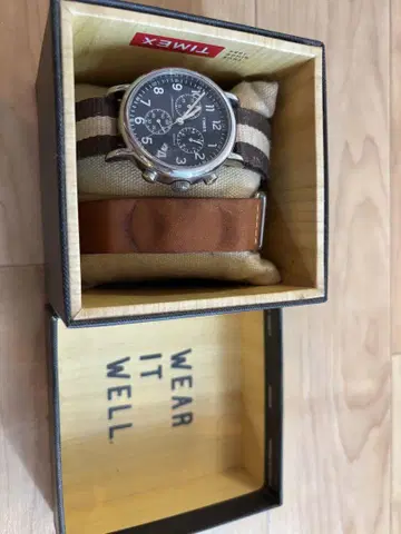TIMEX 크로노그래프 시계
