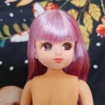 리카짱 보라색 머리 퍼플 윤기 있는 스트레이트