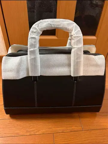 RIWY 보스턴 백 블랙 화이트