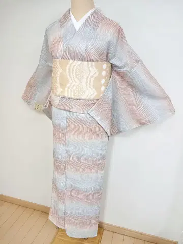 세탁 가능한 여름 기모노, 샤 코몬