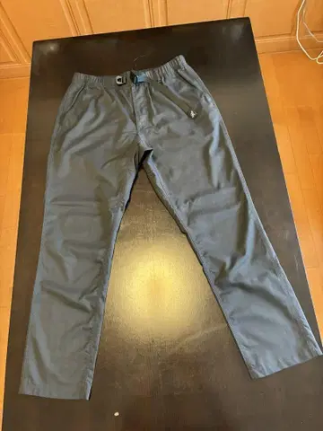 그라미치 유나이티드 애로우즈 별주 팬츠