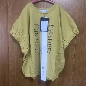 새상품 트라노이 tranoi 캔디 프린트 상의
