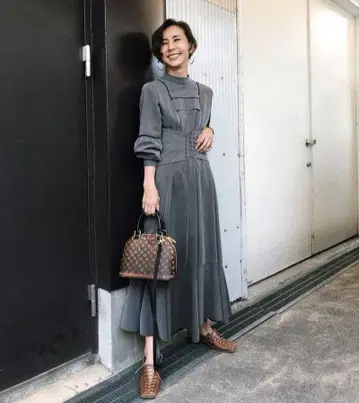 LACE UP BELT DRESS 아메리빈티지