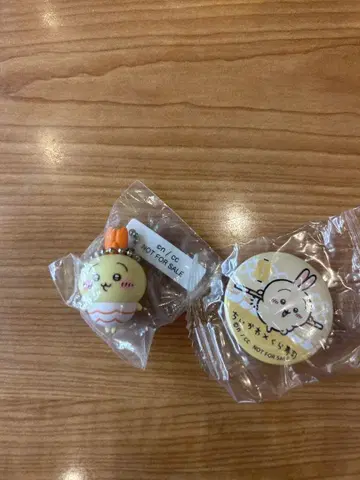 치이카와 쿠라스시 토끼 피규어 캔뱃지 세트