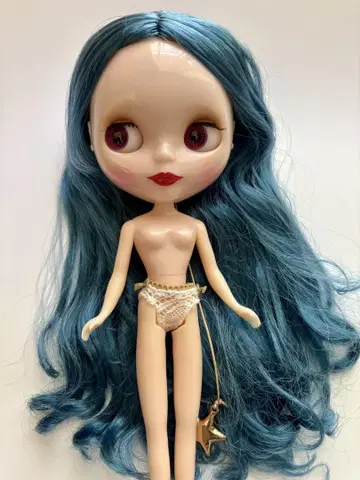 네오 브라이스 주노 에스테라 본체