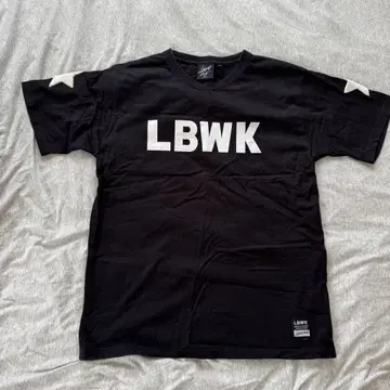 LBWK 블랙 티셔츠 L 사이즈