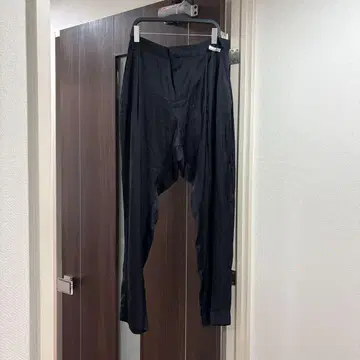 RHIE 턱 폴리에스테르 팬츠