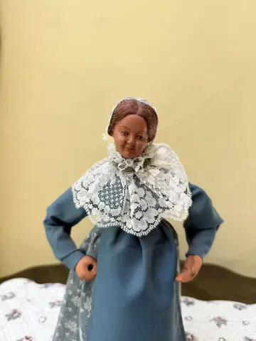 프로방스 산통 인형