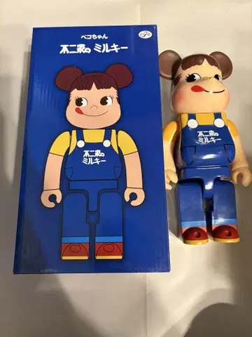 베어브릭 페코짱 블루 400%