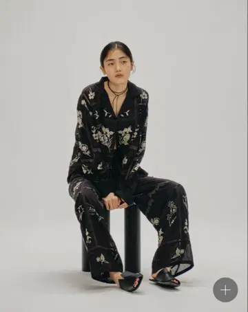 오늘의 자수 패치워크 팬츠