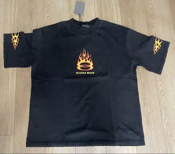 BURNING UNITY 로고 티셔츠 오버사이즈 버닝 프레임