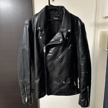 ZARA 블랙 가죽 라이더 자켓