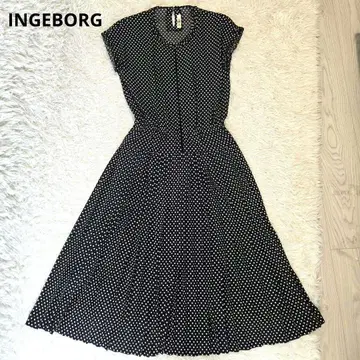 INGEBORG 잉게보르그 도트 플리츠 원피스