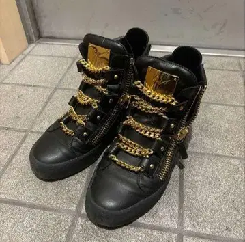 Giuseppe Zanotti 가죽 스니커즈 / 골드 체인 / 40