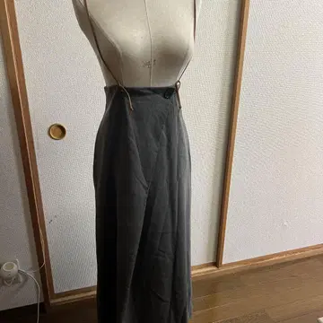 그레이 롱 스커트 버튼
