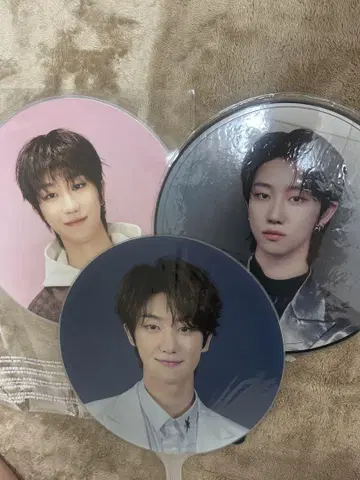 SEVENTEEN 민하오 부채 Carat land 케렌