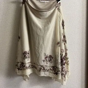 Vita Felice 꽃무늬 미디 스커트 크림색