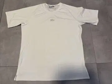 윈드앤씨 GET FIT BACK 티셔츠 베이지