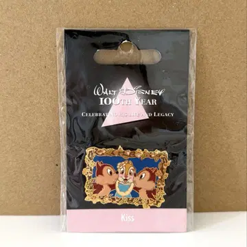 디즈니 100주년 핀즈 핀 배지 칩과 데일 클라리스 키스