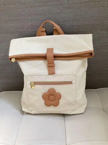 새상품급 MARY QUANT 캠퍼스 백팩 베이지 x 브라운