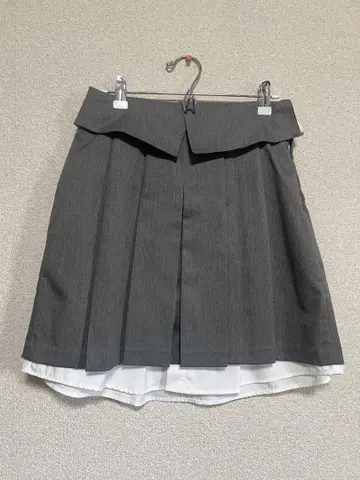 미사용 피에르 카르뎅 프레이아 콜라보 그레이 플리츠 미니 스커트