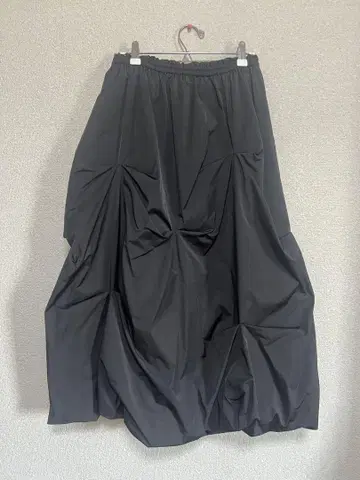 프레이아이디 블랙 벌룬 롱 스커트
