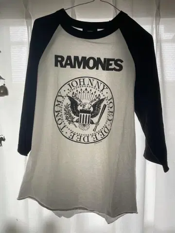 RAMONES 래글런 티셔츠 M 사이즈 화이트/블랙