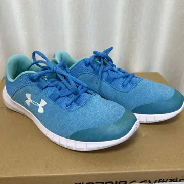 언더아머 신발 24.5cm