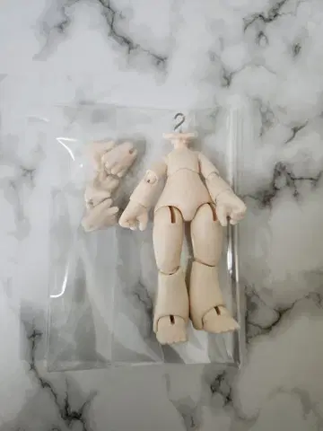 벌레벌레 카페 KUKAKA 바디 핸드 파츠