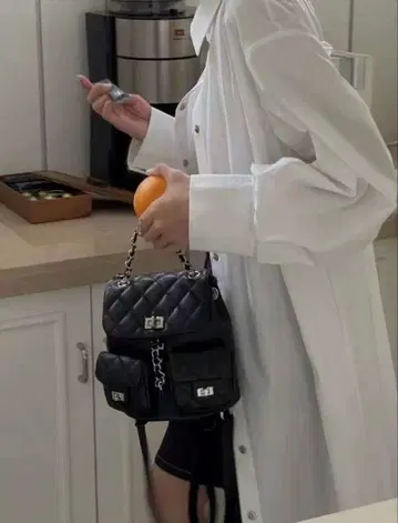 퀼팅 체인 숄더 미니 백팩 블랙