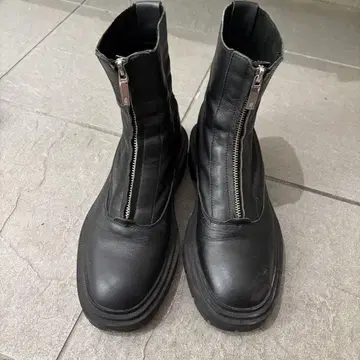 ZARA 프론트 지퍼 부츠 리얼 가죽 천연 가죽 사용