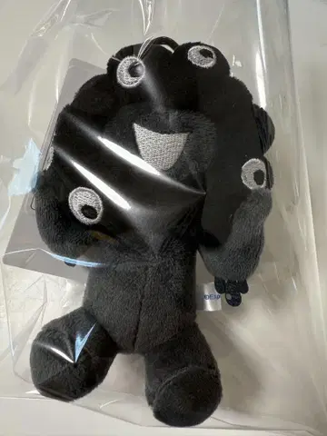 앉아 블랙 미야쿠미야쿠 블랙 봉제 인형 카라비너 포함 마스코트