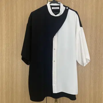 LiNoH 반팔 셔츠 블랙과 화이트의 바이컬러
